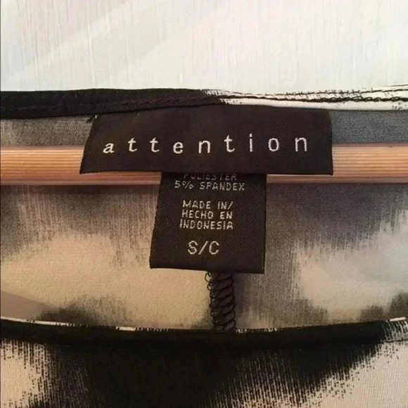 NWOT! Attention, size small - Picture 3 of 4